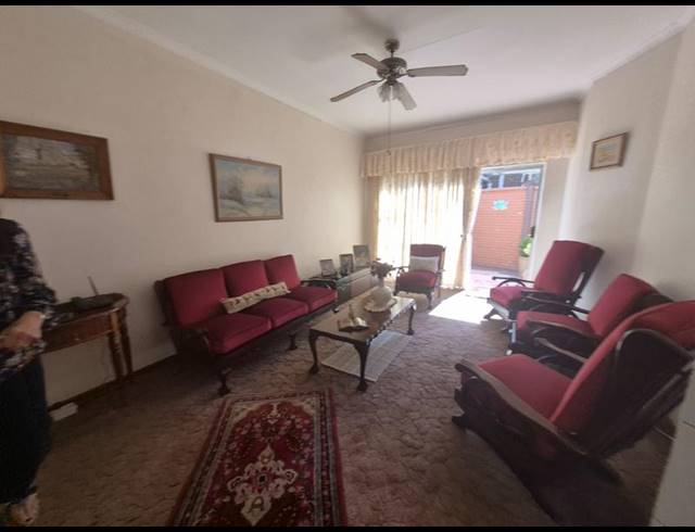 2 BEDROOM TOWNHOUSE FOR SALE IN VANDERBIJLPARK CW 6